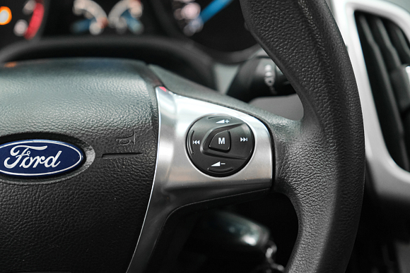 Ford Focus SYNC Edition, 2011 года, пробег 170000 км