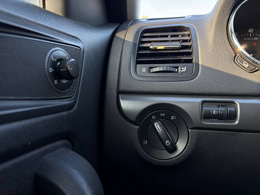 Skoda Yeti Active, 2011 года, пробег 160000 км