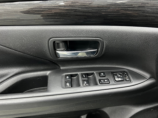 Mitsubishi Outlander Ultimate, 2018 года, пробег 272000 км