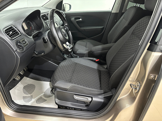 Volkswagen Polo Comfortline, 2018 года, пробег 141090 км