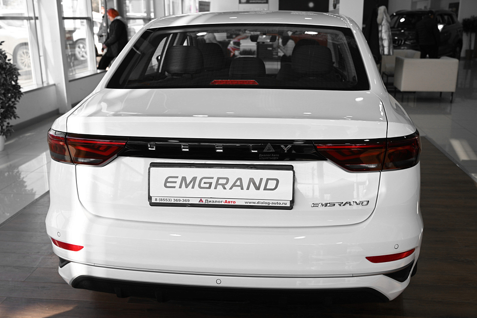 Geely Emgrand Standard, белый