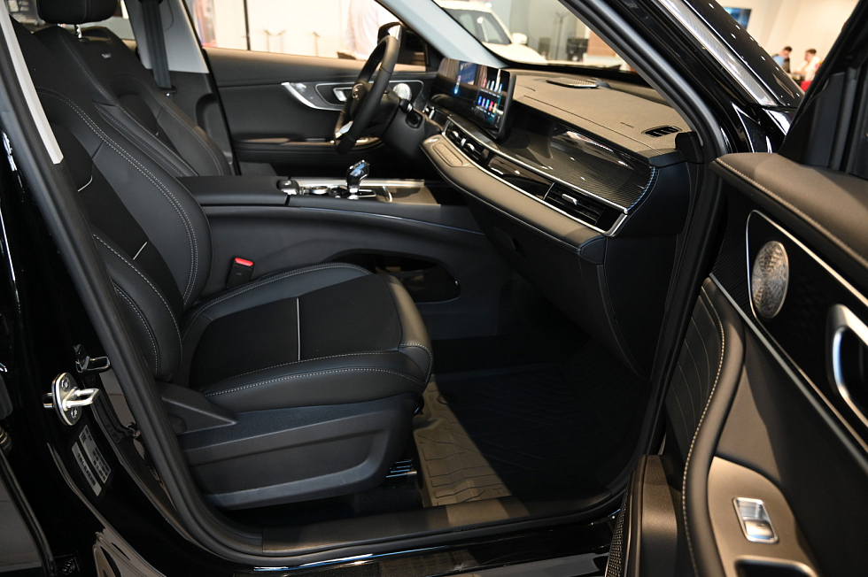 Chery Tiggo 7L Ultra, черный