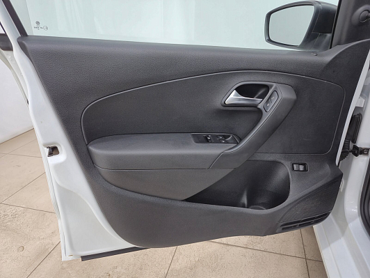 Volkswagen Polo Life, 2019 года, пробег 40138 км