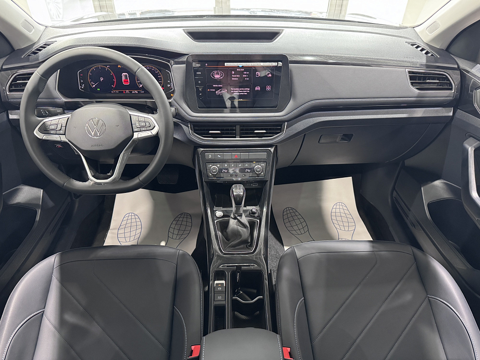 Volkswagen Tharu Monthly, белый