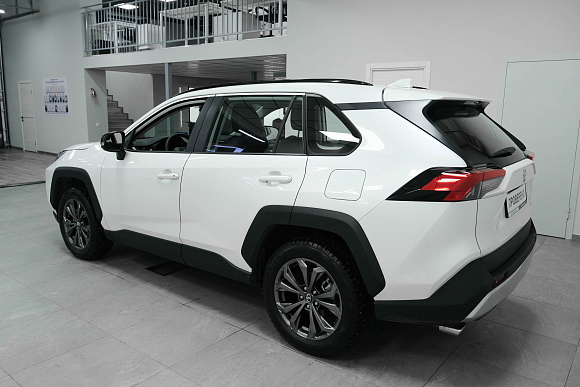 Toyota RAV4, 2025 года, пробег 142 км