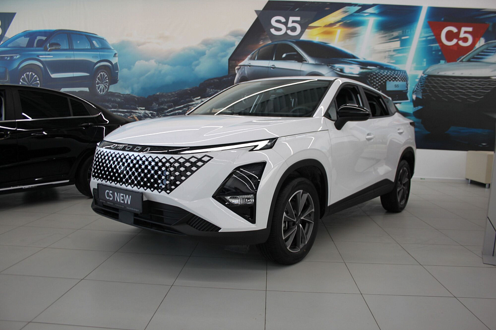 Omoda C5 Актив, белый