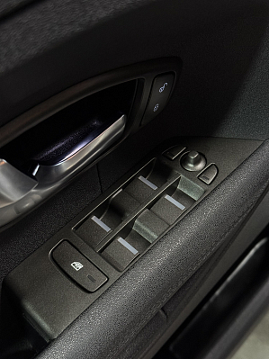 Land Rover Range Rover Evoque, 2013 года, пробег 180862 км