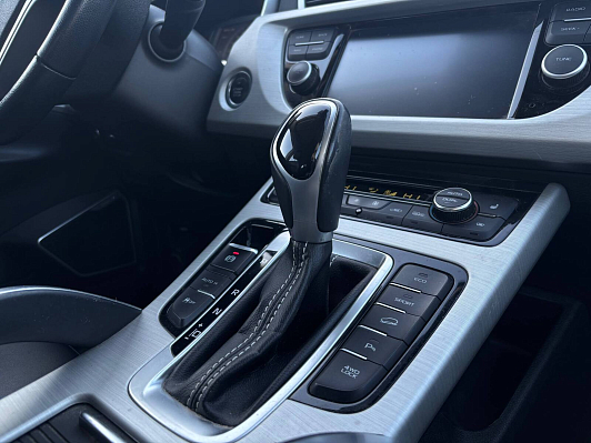 Geely Atlas Люкс + Yandex Auto, 2022 года, пробег 40873 км