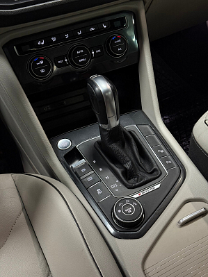 Volkswagen Tiguan Sportline, 2017 года, пробег 128100 км