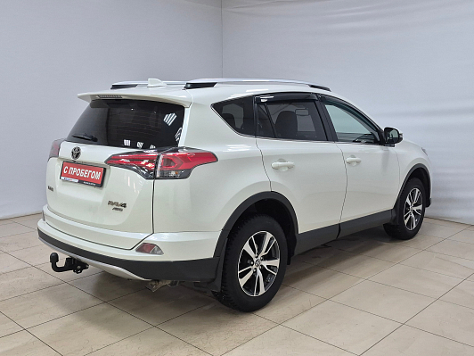 Toyota RAV4, 2017 года, пробег 122842 км