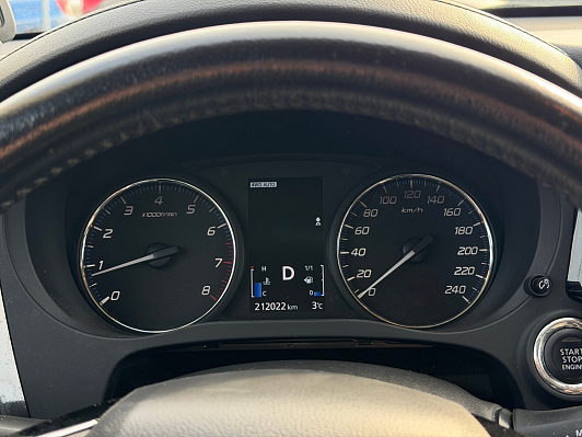 Mitsubishi Outlander Intense, 2016 года, пробег 210921 км