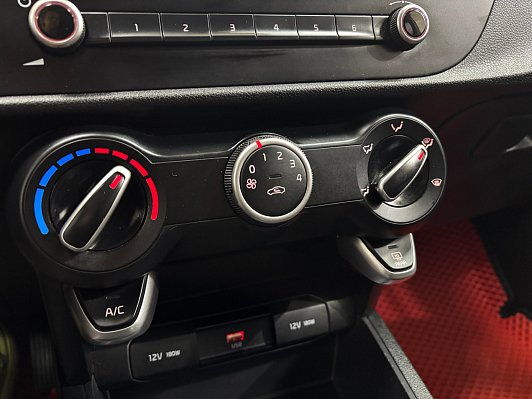 Kia Rio Comfort, 2021 года, пробег 76692 км
