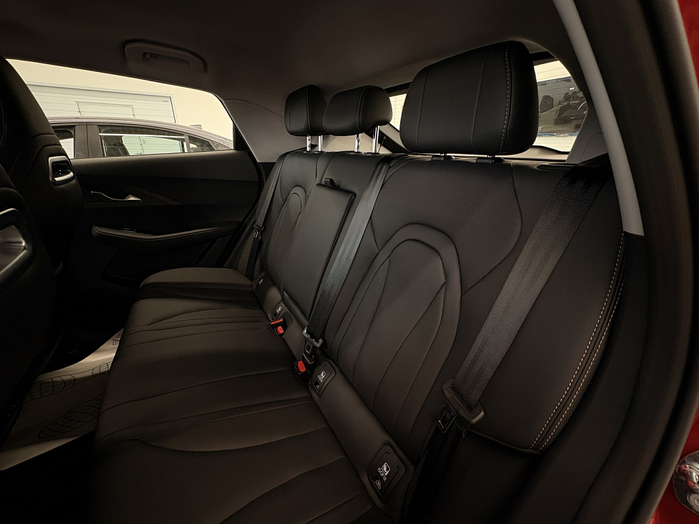 Omoda C5 Drive, красный