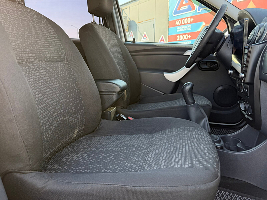 Lada (ВАЗ) Largus Comfort (5 мест), 2020 года, пробег 81400 км