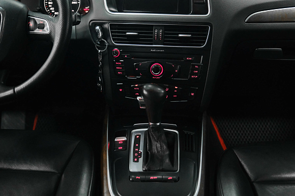 Audi Q5, 2011 года, пробег 148463 км