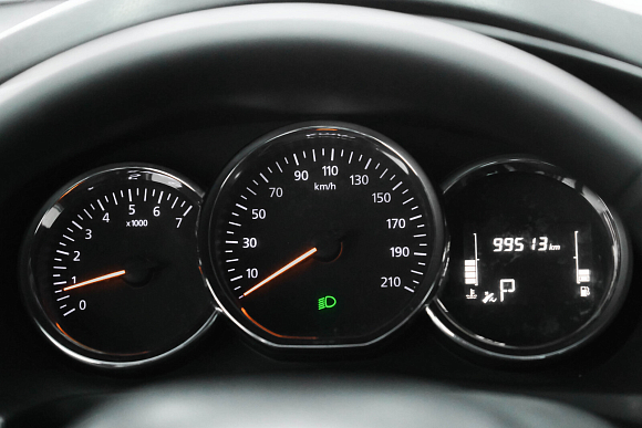 Renault Logan Drive, 2020 года, пробег 99513 км