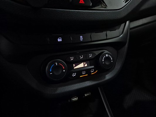 Lada (ВАЗ) Vesta Classic, 2019 года, пробег 60182 км