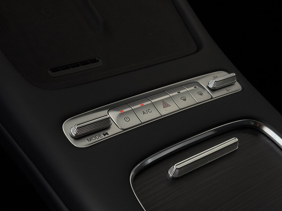 Omoda C7 Supreme, зеленый