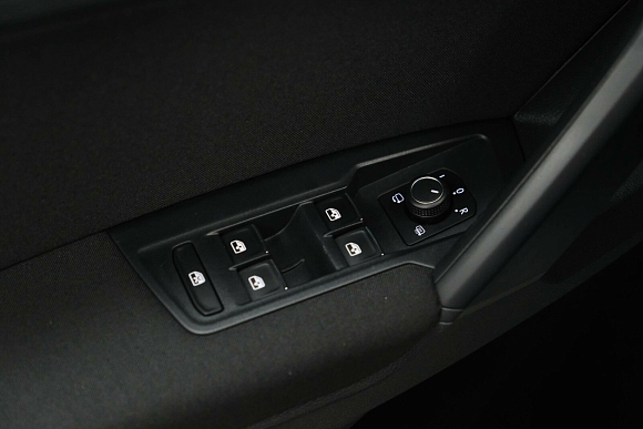 Volkswagen Tiguan CITY, 2019 года, пробег 81381 км