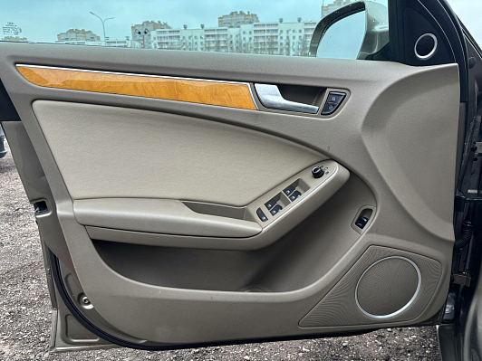 Audi A4, 2010 года, пробег 219615 км