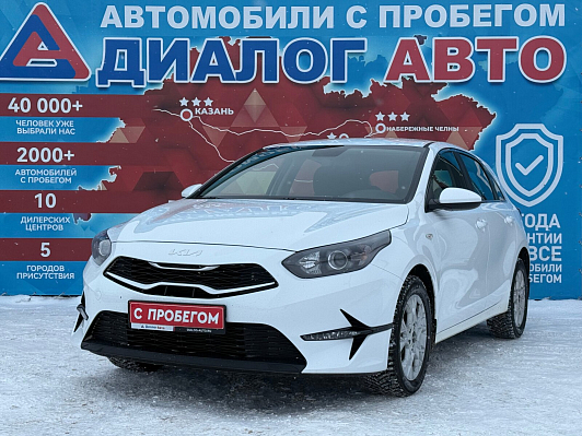 Kia Ceed Luxe, 2023 года, пробег 31000 км