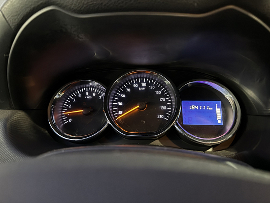 Renault Duster Expression, 2016 года, пробег 184000 км