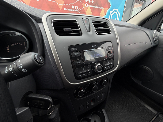 Renault Sandero Stepway Life, 2020 года, пробег 23600 км