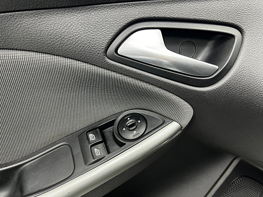 Ford Focus Trend, 2012 года, пробег 260407 км