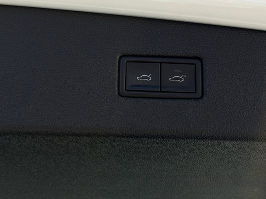 Volkswagen Tiguan Highline, 2020 года, пробег 65300 км