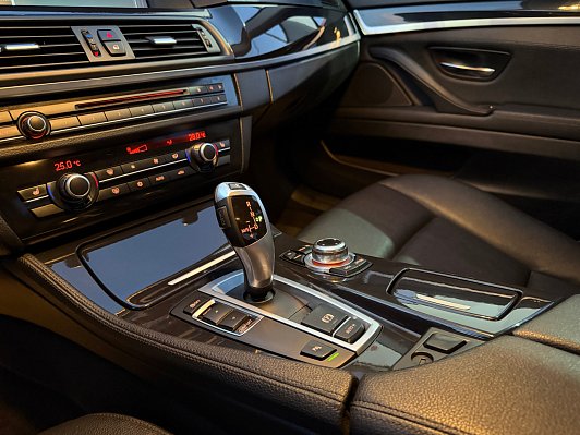 BMW 5 серии, 2012 года, пробег 252000 км