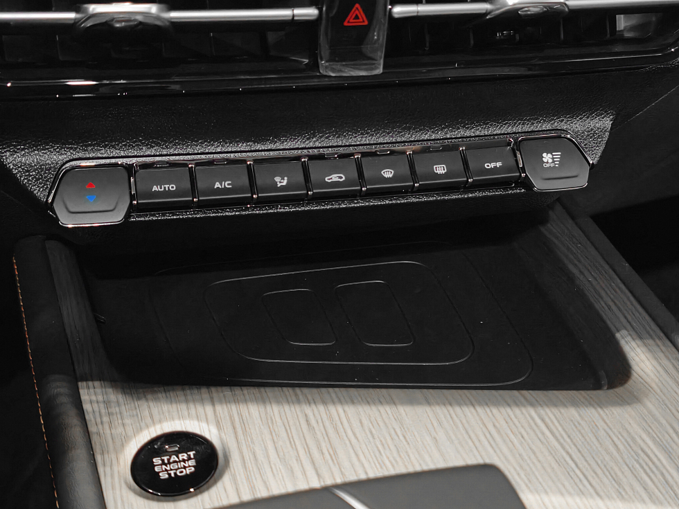 Changan CS75 Pro Техно 5 мест, черный