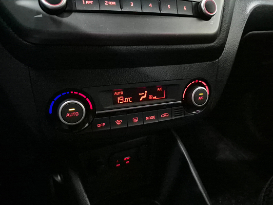 Kia Rio Prestige, 2017 года, пробег 166982 км