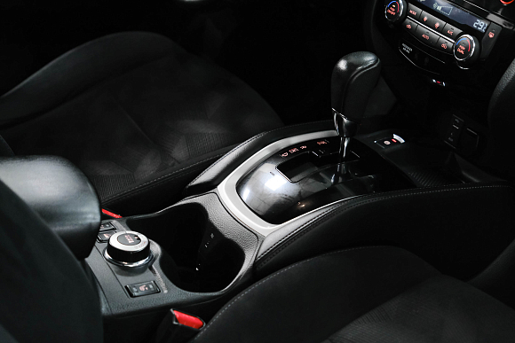 Nissan X-Trail, 2017 года, пробег 107000 км