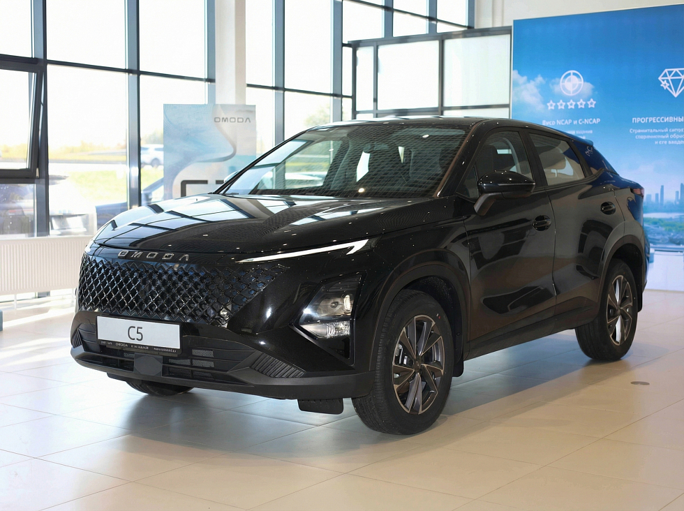 Omoda C5 Актив, черный