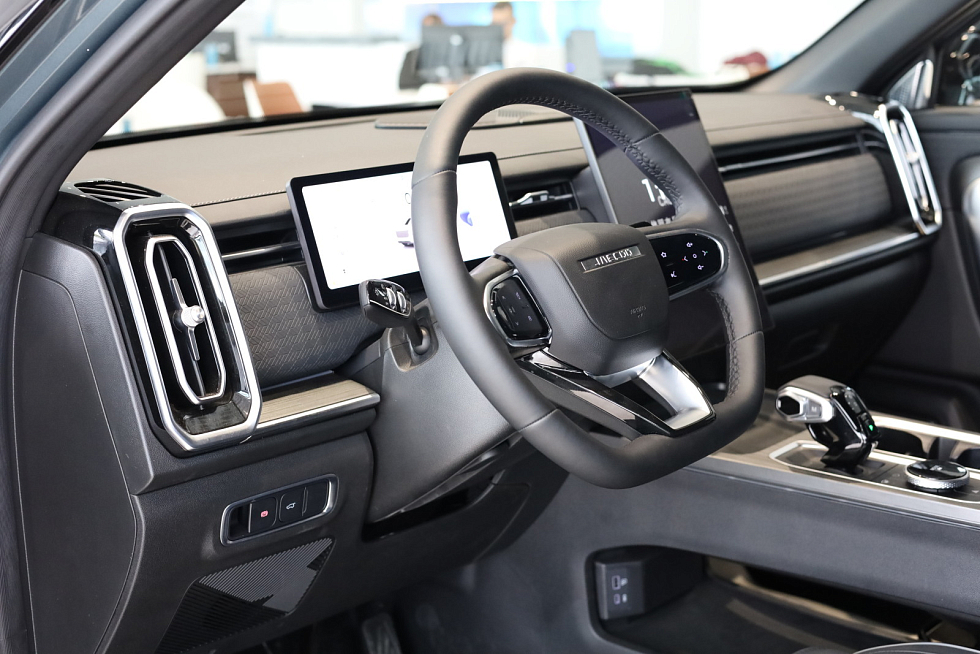 Jaecoo J7 Supreme-V, зеленый