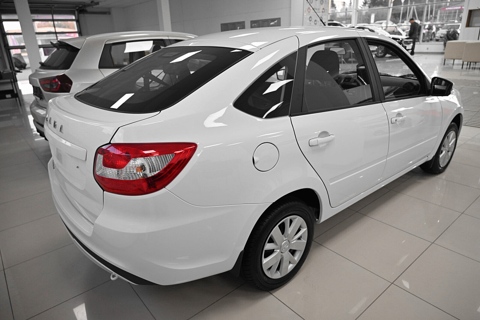 Lada (ВАЗ) Granta #CLUB'23, белый