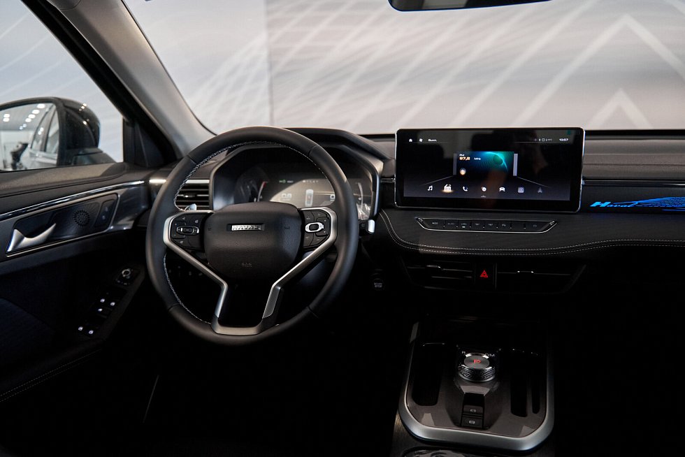 Haval Jolion Техно +, черный