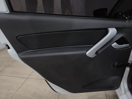 Lada (ВАЗ) Granta Comfort Multimedia Glonass 21911-51-00D, 2015 года, пробег 132120 км