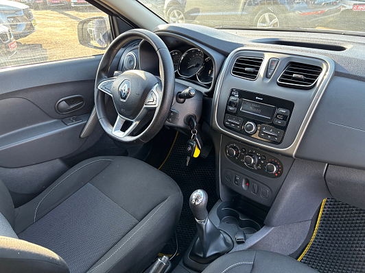 Renault Sandero Stepway Drive, 2019 года, пробег 112500 км