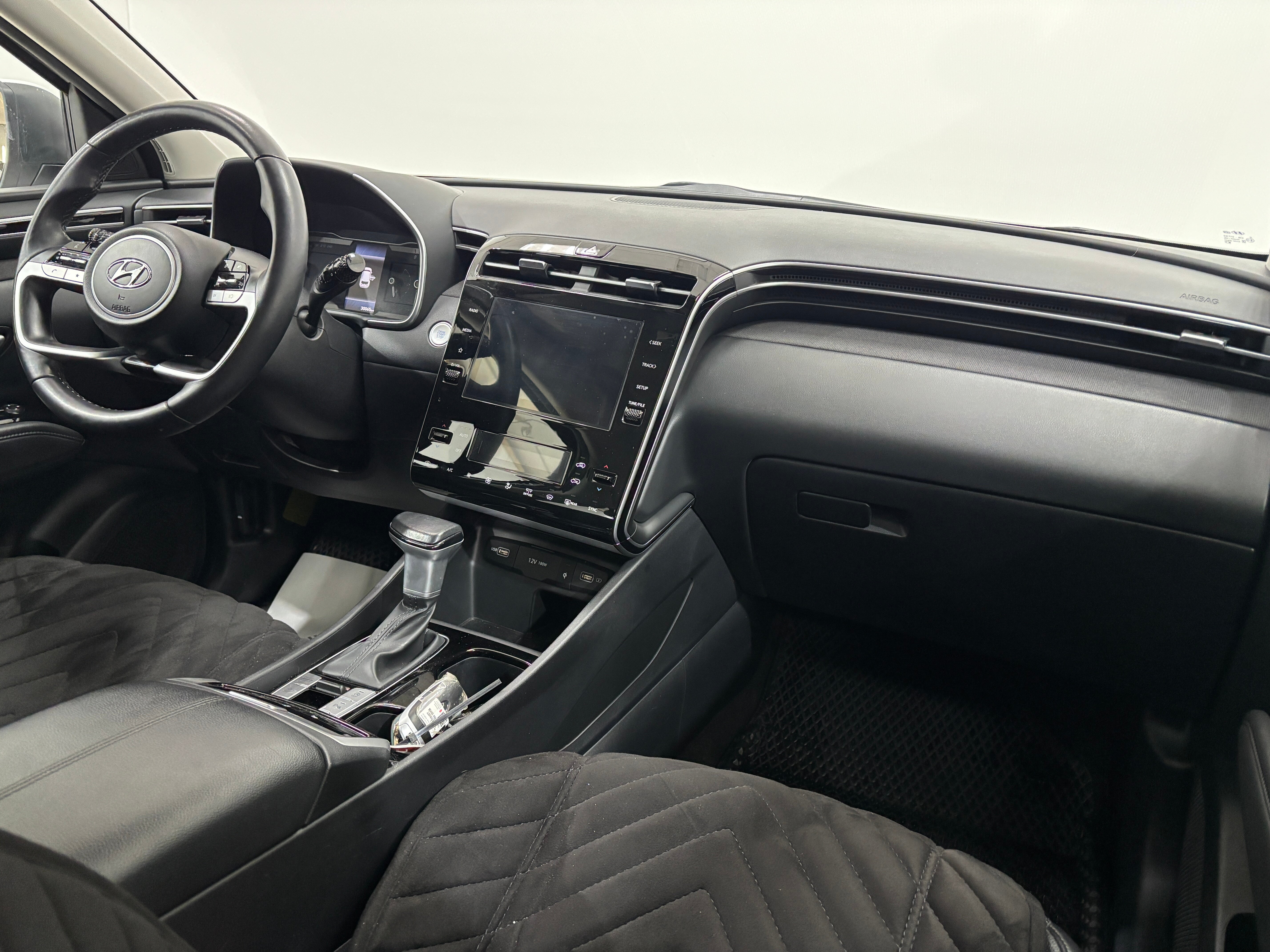 Hyundai Tucson Travel, 2022 года, пробег 30000 км