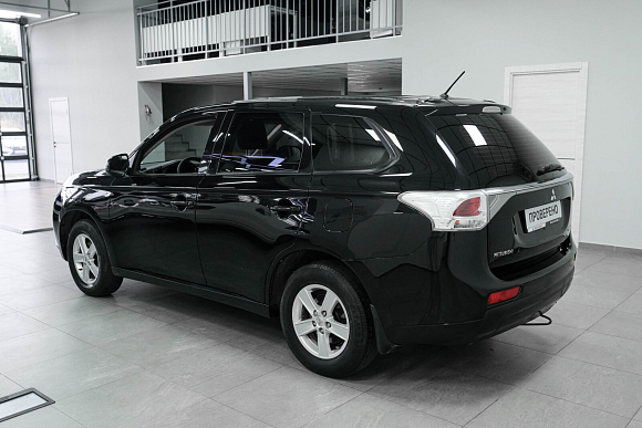 Mitsubishi Outlander Instyle, 2012 года, пробег 210070 км