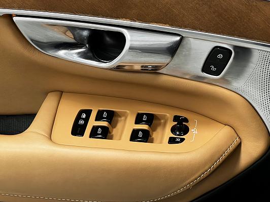 Volvo XC90, 2015 года, пробег 97023 км