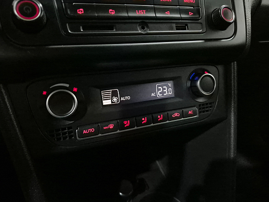 Volkswagen Polo Highline, 2013 года, пробег 214782 км