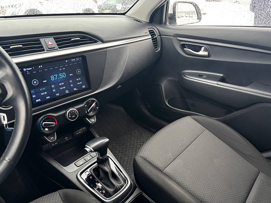 Kia Rio Comfort, 2021 года, пробег 83205 км
