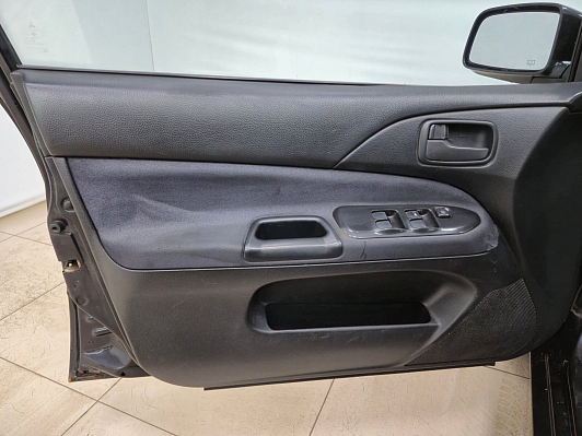 Mitsubishi Lancer, 2006 года, пробег 295055 км