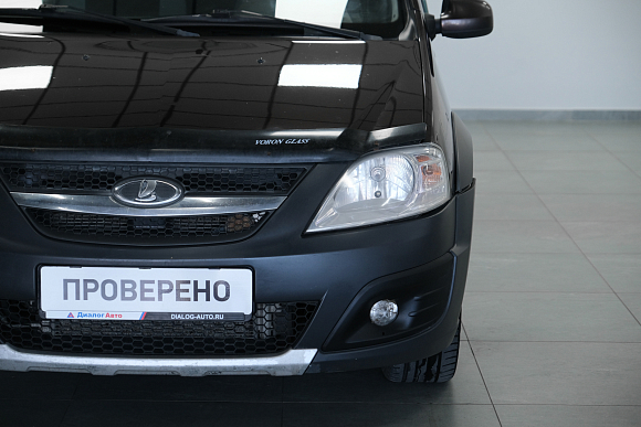 Lada (ВАЗ) Largus Luxe (7 мест), 2017 года, пробег 187000 км