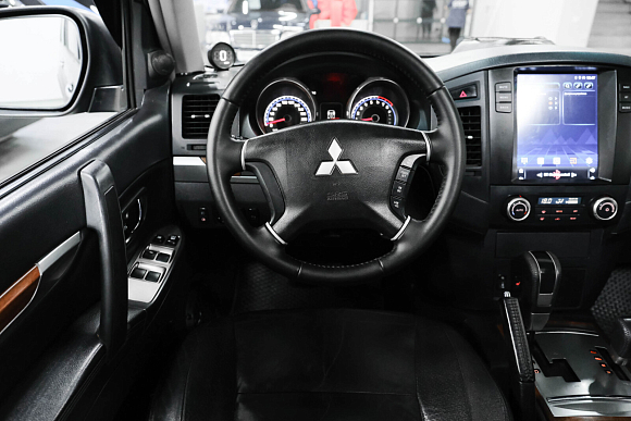 Mitsubishi Pajero Ultimate, 2007 года, пробег 197701 км