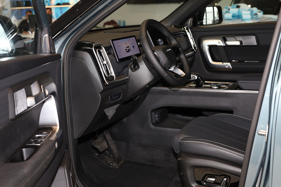 Jaecoo J7 Supreme-V, зеленый