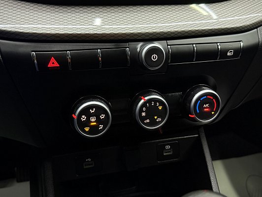 Lada (ВАЗ) Vesta, 2023 года, пробег 48175 км