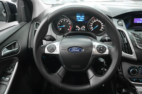Ford Focus SYNC Edition, 2011 года, пробег 170000 км